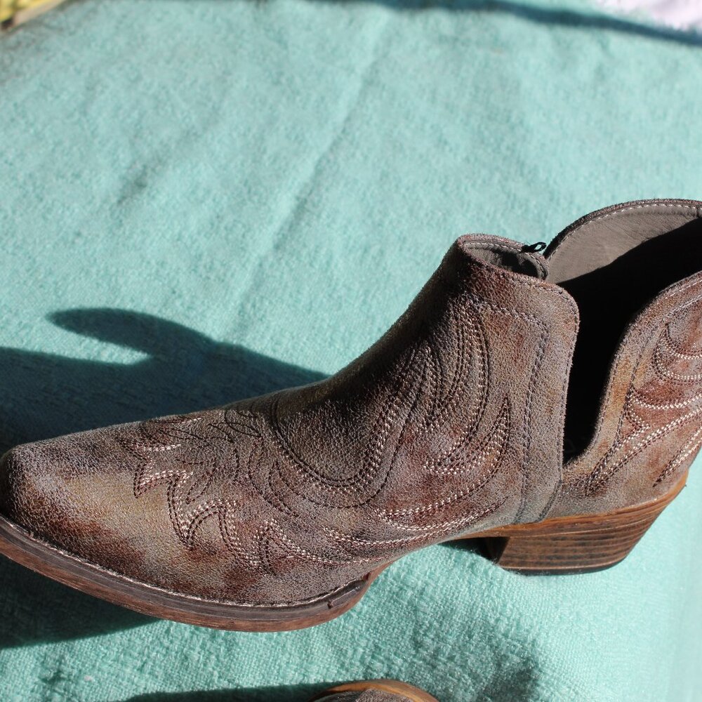 Roper Womens Grey Faux Leather Ava Western Ankle Boots Size W10 - Picture 11 of 14